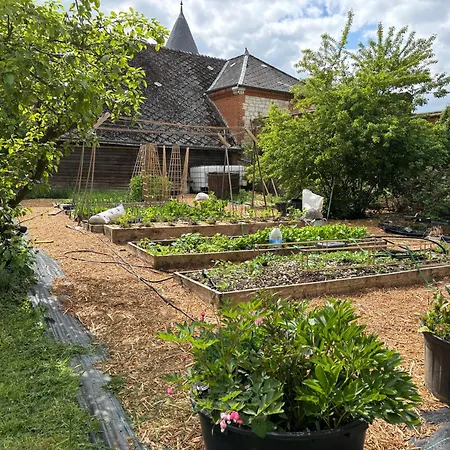 Au Passage Bed & Breakfast *